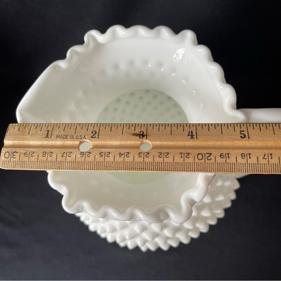 Pitcher - Fenton Hobnail Milk Glass - Vintage - Picture 7 of 8